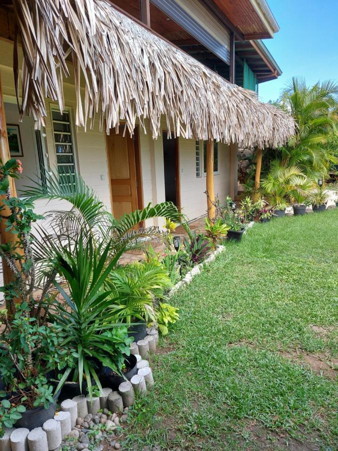 Manaeva Lodge Faaa Ngoại thất bức ảnh